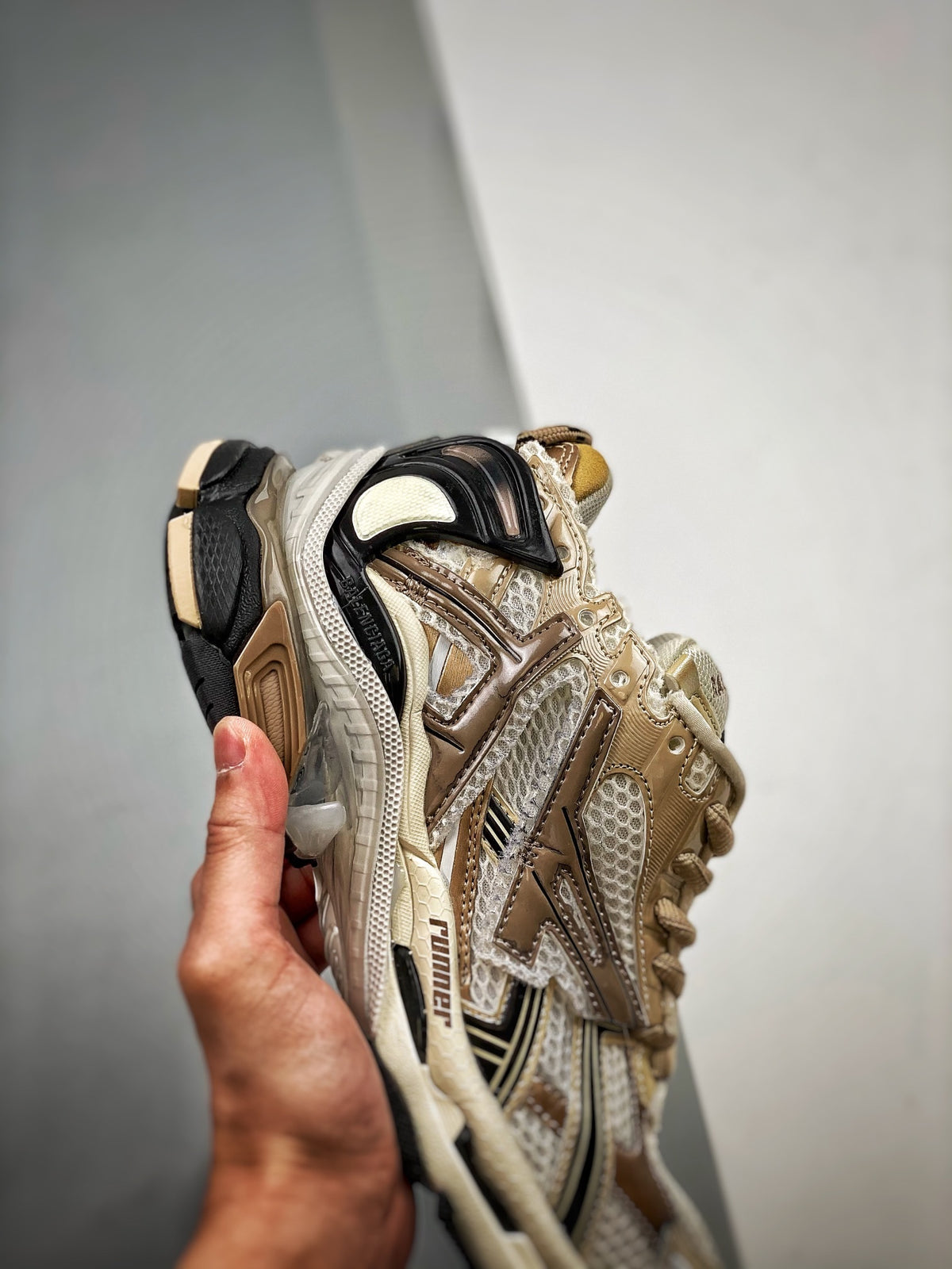 Sneakers Runner 'Beige Vieilli'