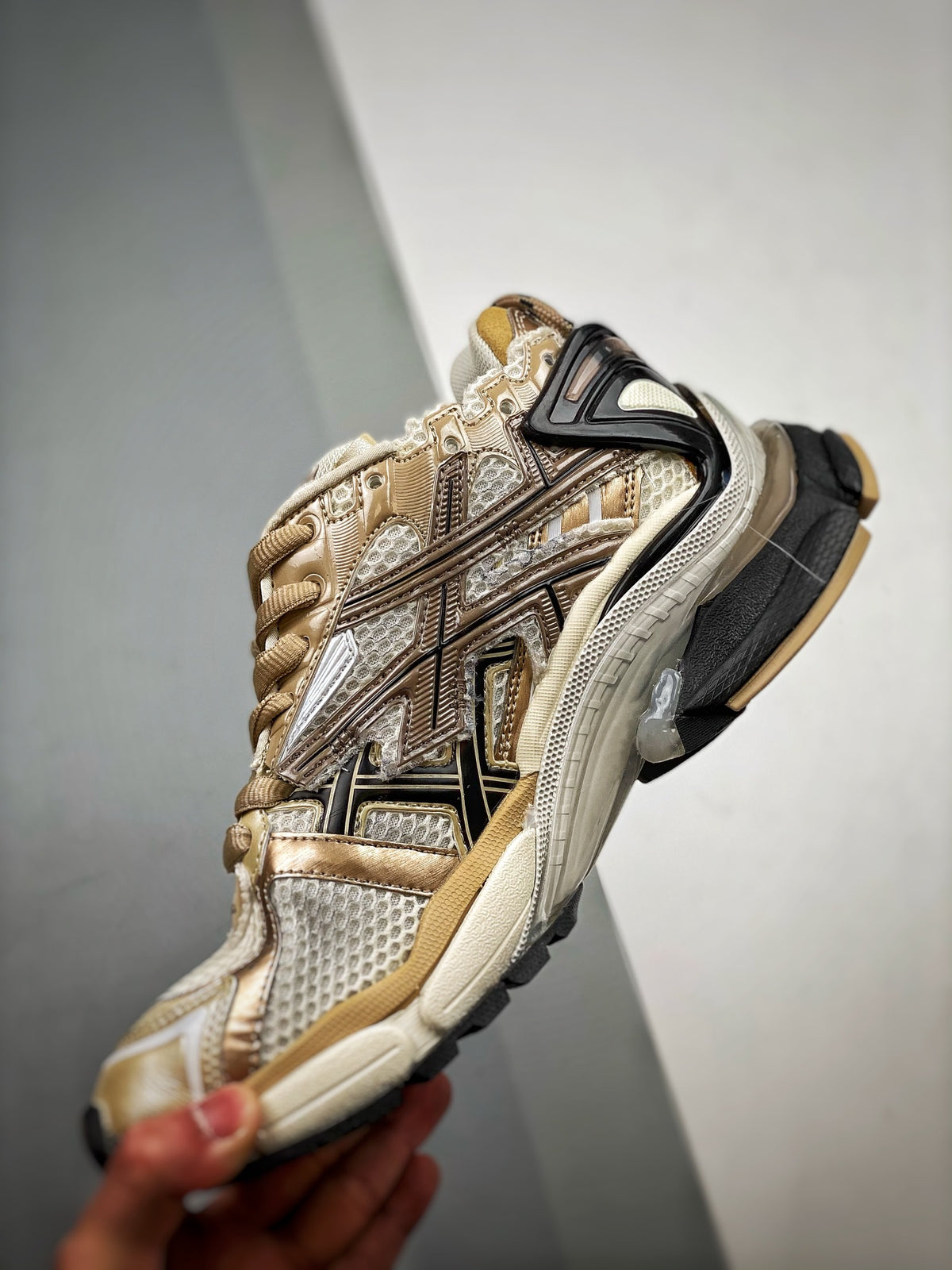 Sneakers Runner 'Beige Vieilli'
