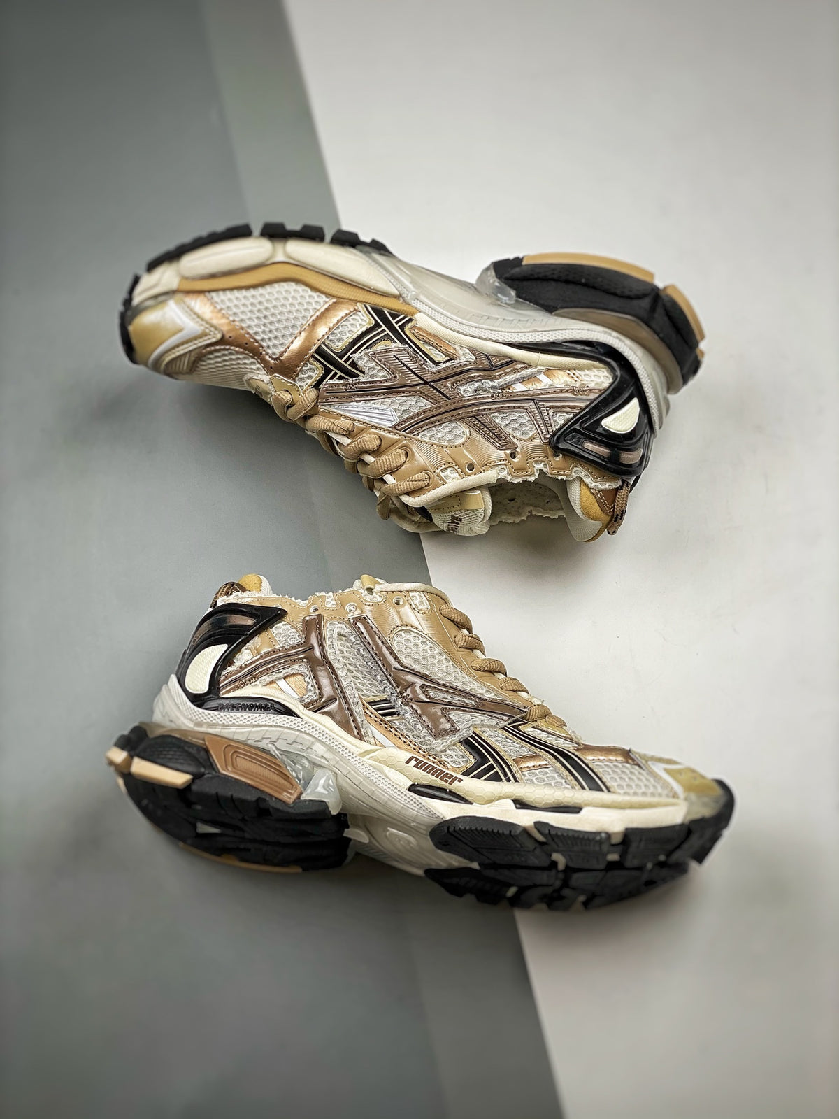 Sneakers Runner 'Beige Vieilli'