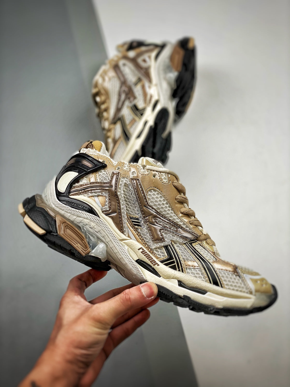 Sneakers Runner 'Beige Vieilli'