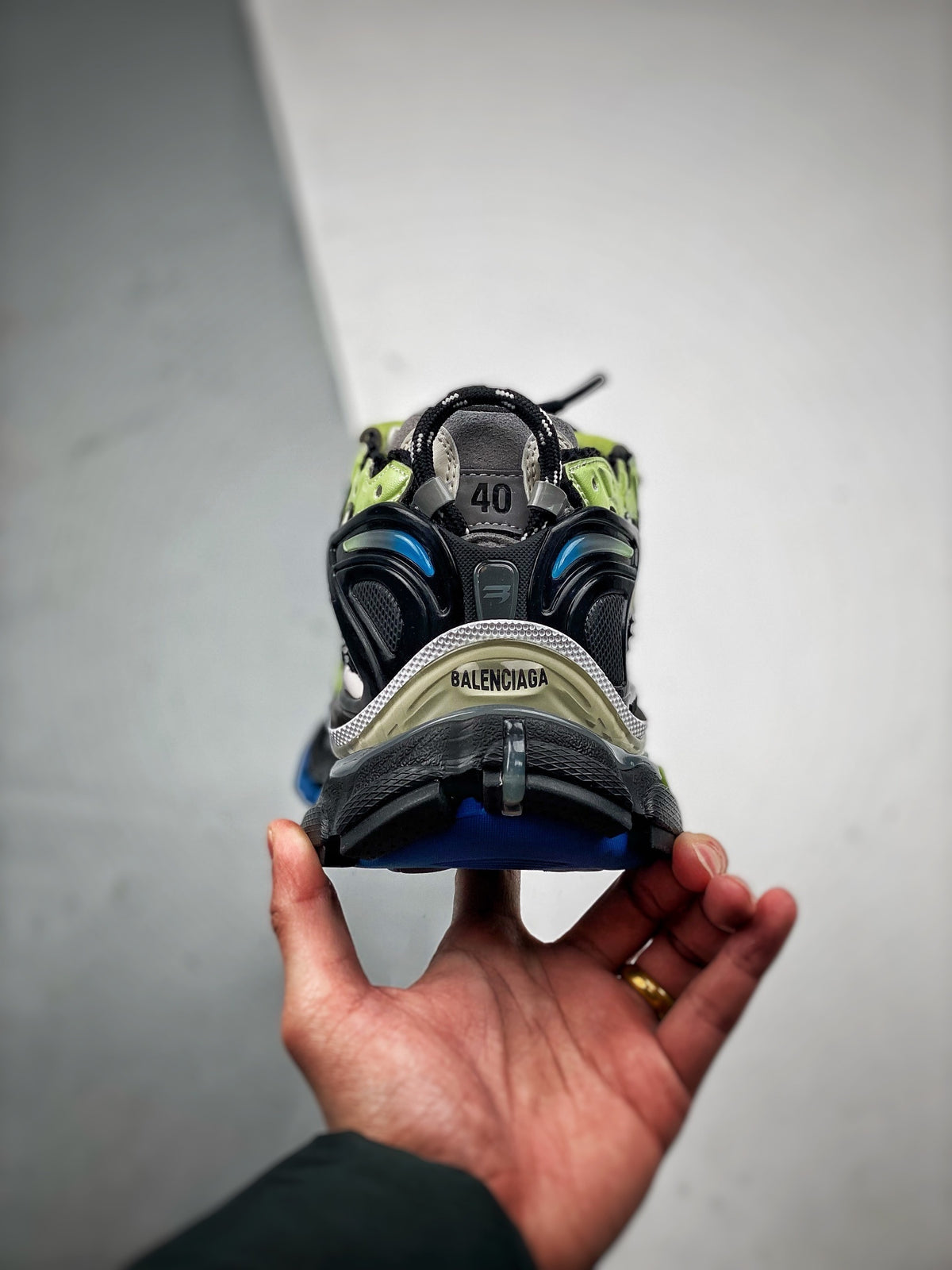 Sneakers Runner 'Noir Bleu Jaune Fluo'