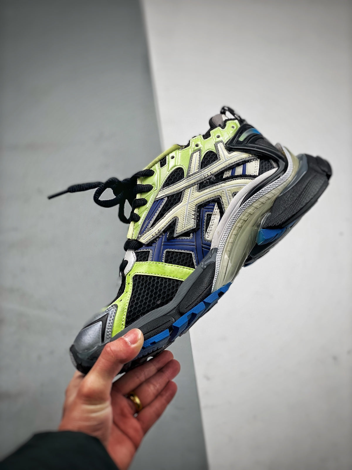 Sneakers Runner 'Noir Bleu Jaune Fluo'