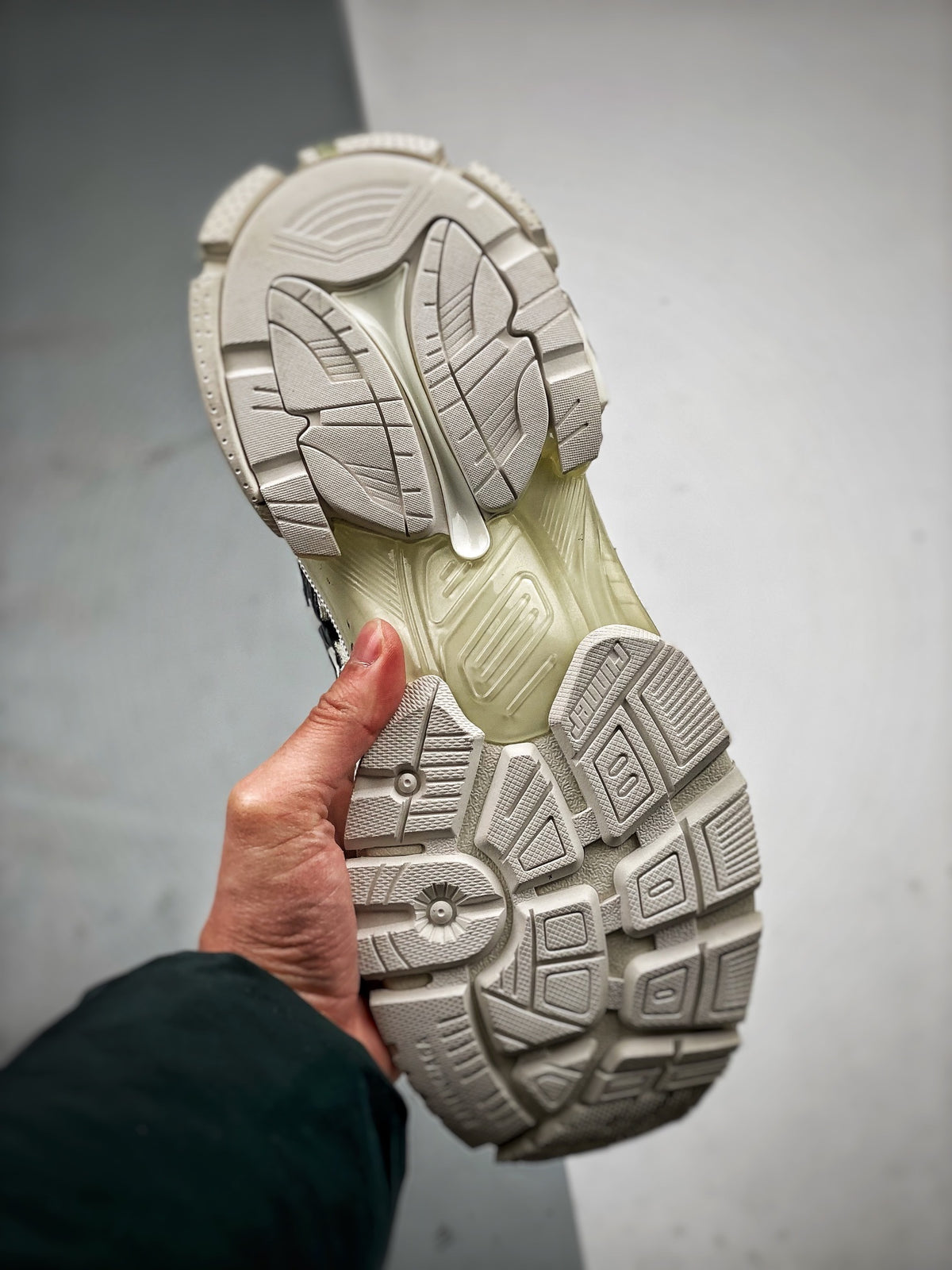 Sneakers Runner 'Blanc Graffiti Noir'