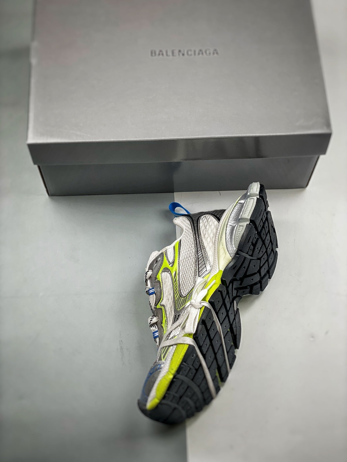 Sneakers 3XL 'Argent Bleu Jaune'