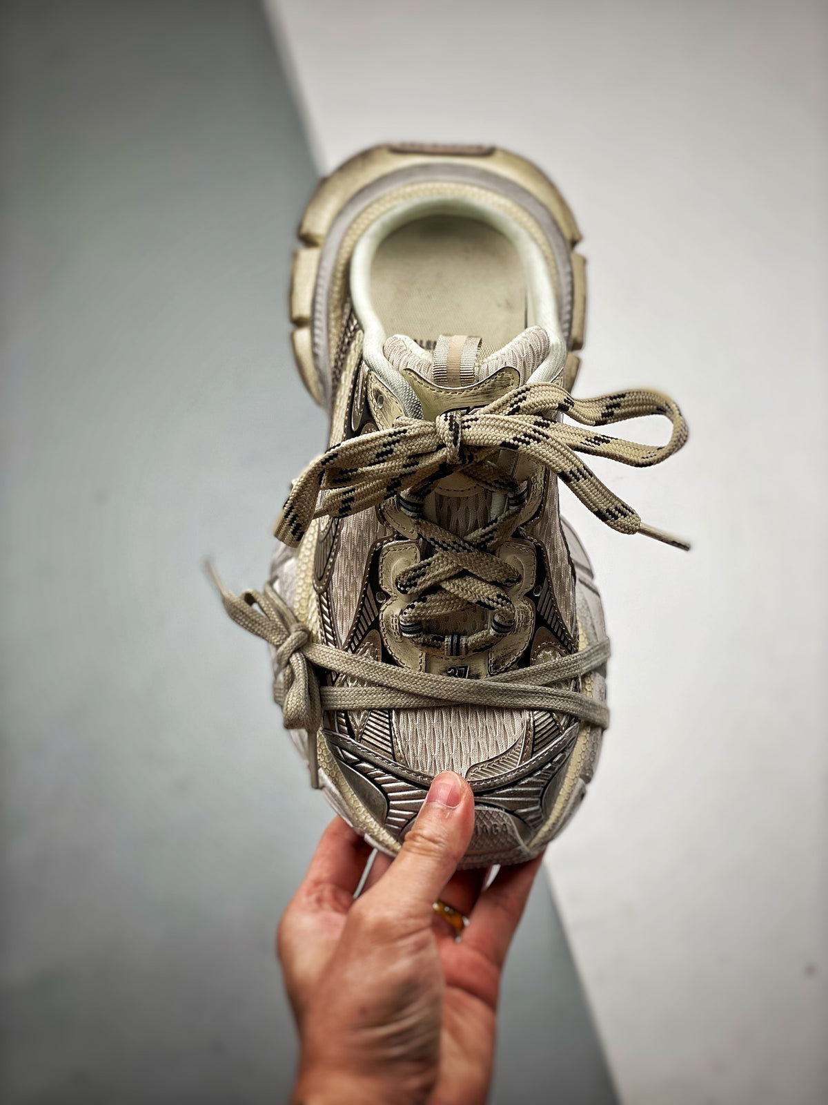 Sneakers 3XL 'Beige Vieilli'