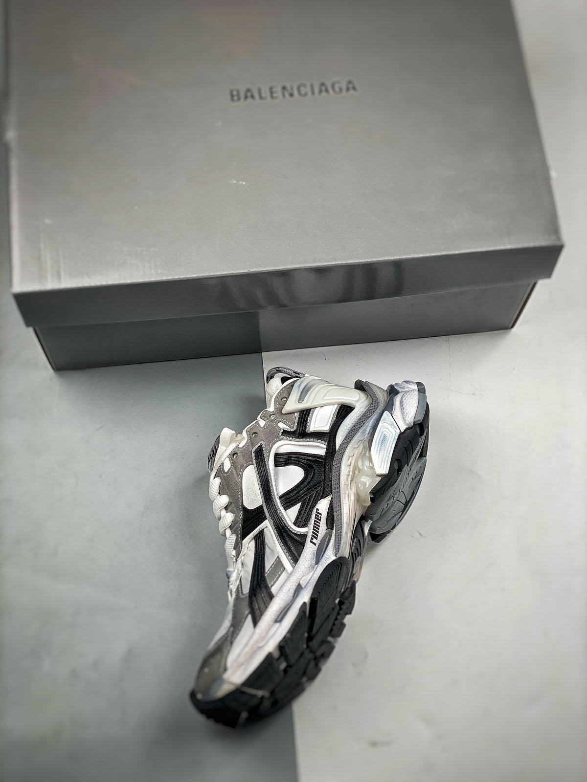 Sneakers Runner 7.5 'Argent Noir'
