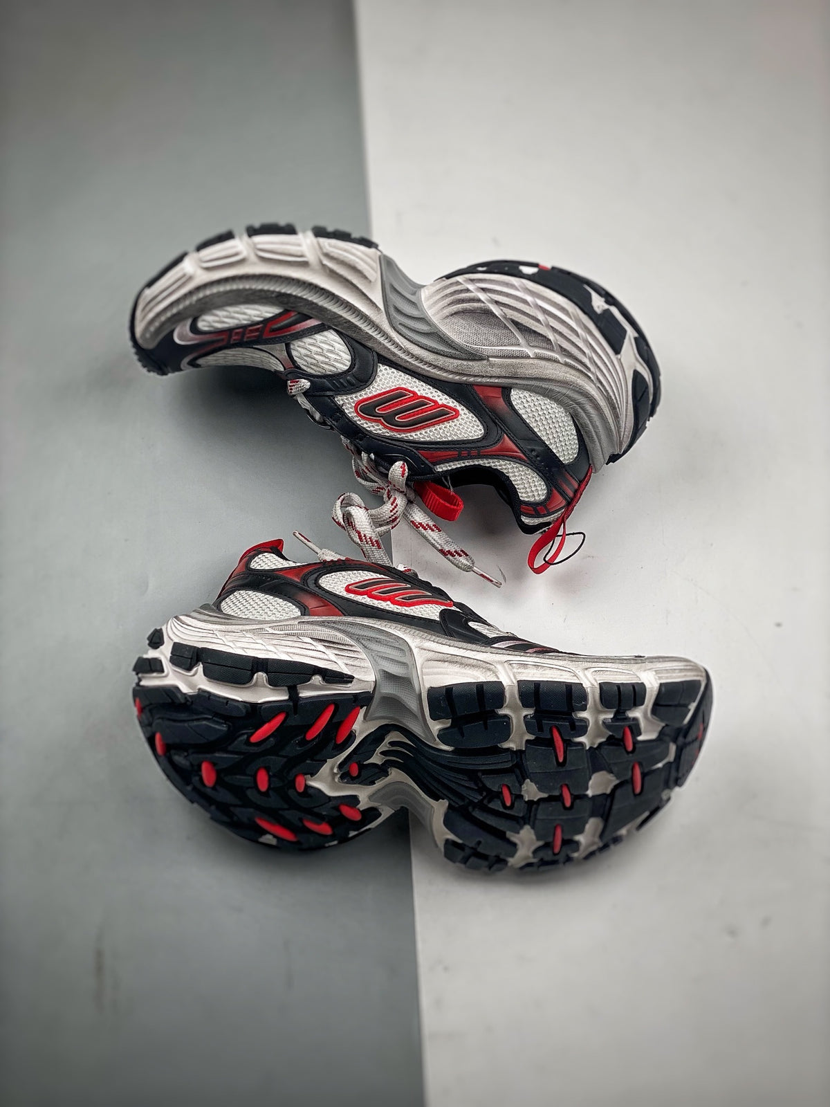 Sneakers 10XL 'Argent Rouge Noir'