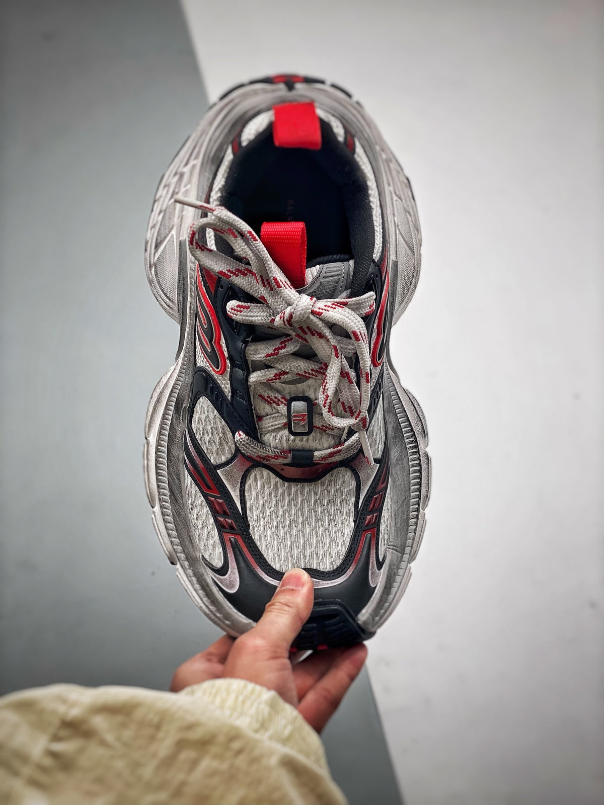Sneakers 10XL 'Argent Rouge Noir'