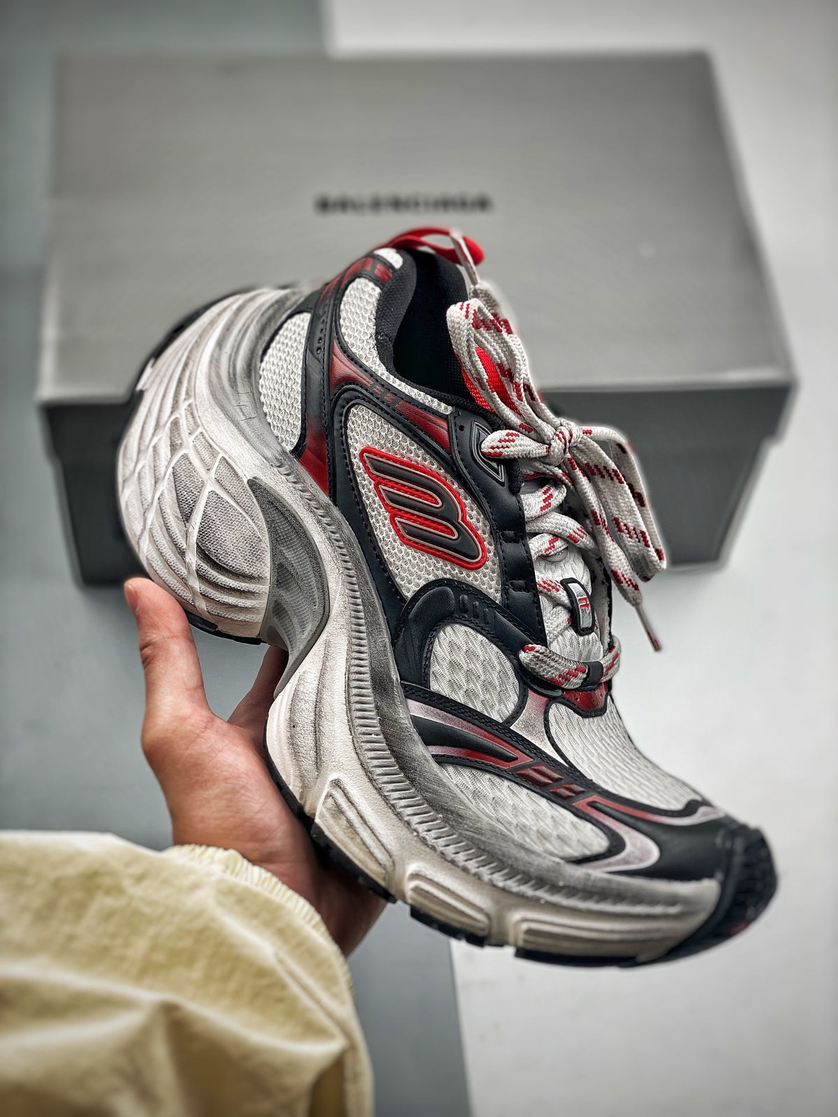 Sneakers 10XL 'Argent Rouge Noir'