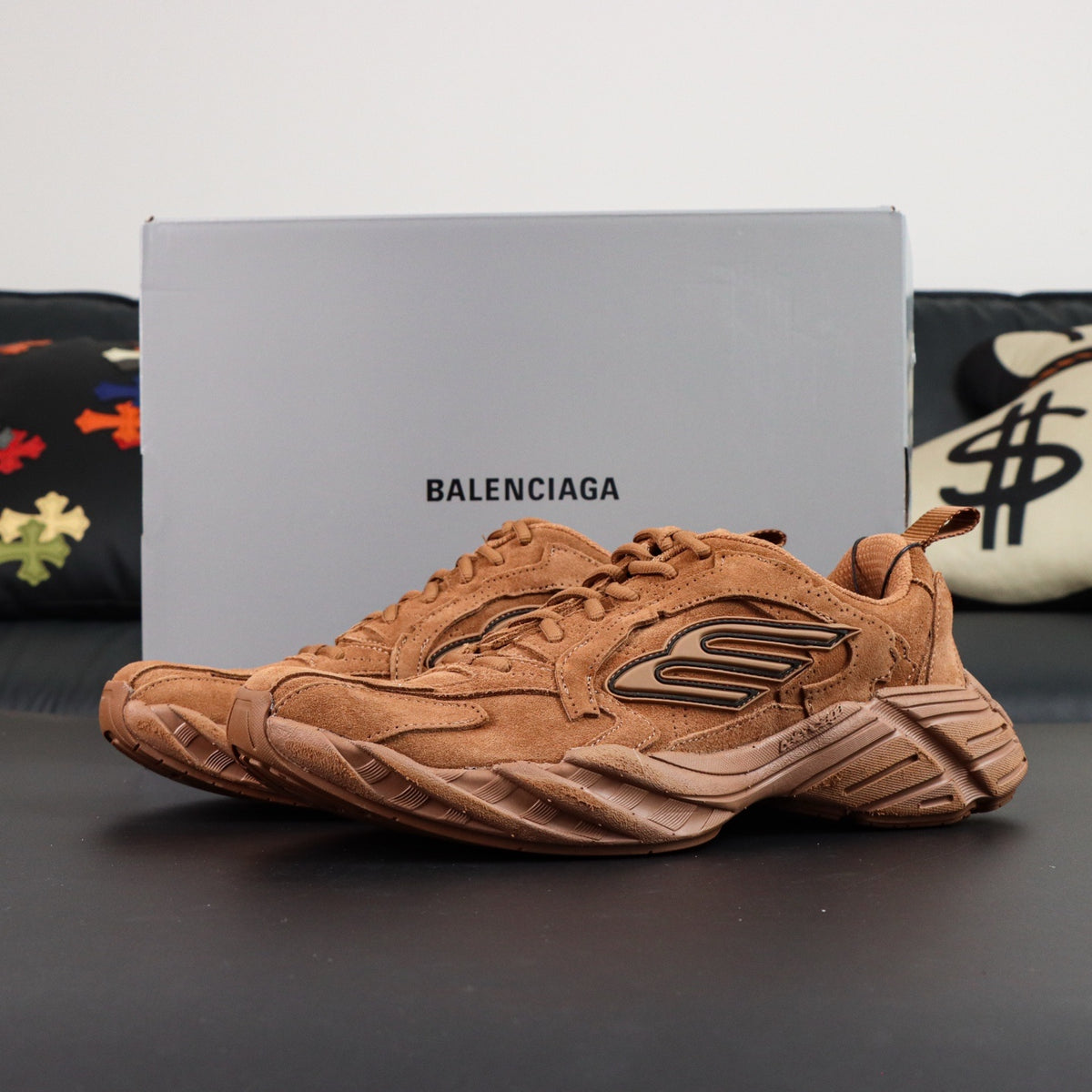 Sneakers 16 'Camel'