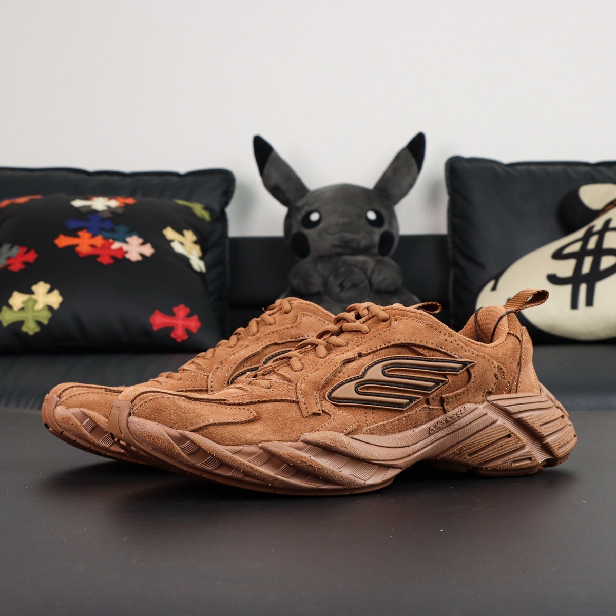 Sneakers 16 'Camel'