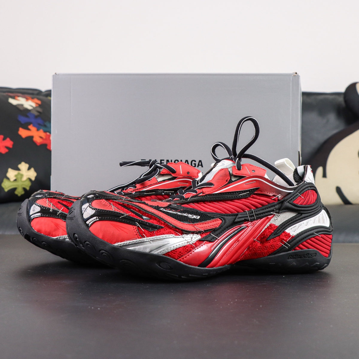 Sneakers Soleless 23 'Rouge Noir'