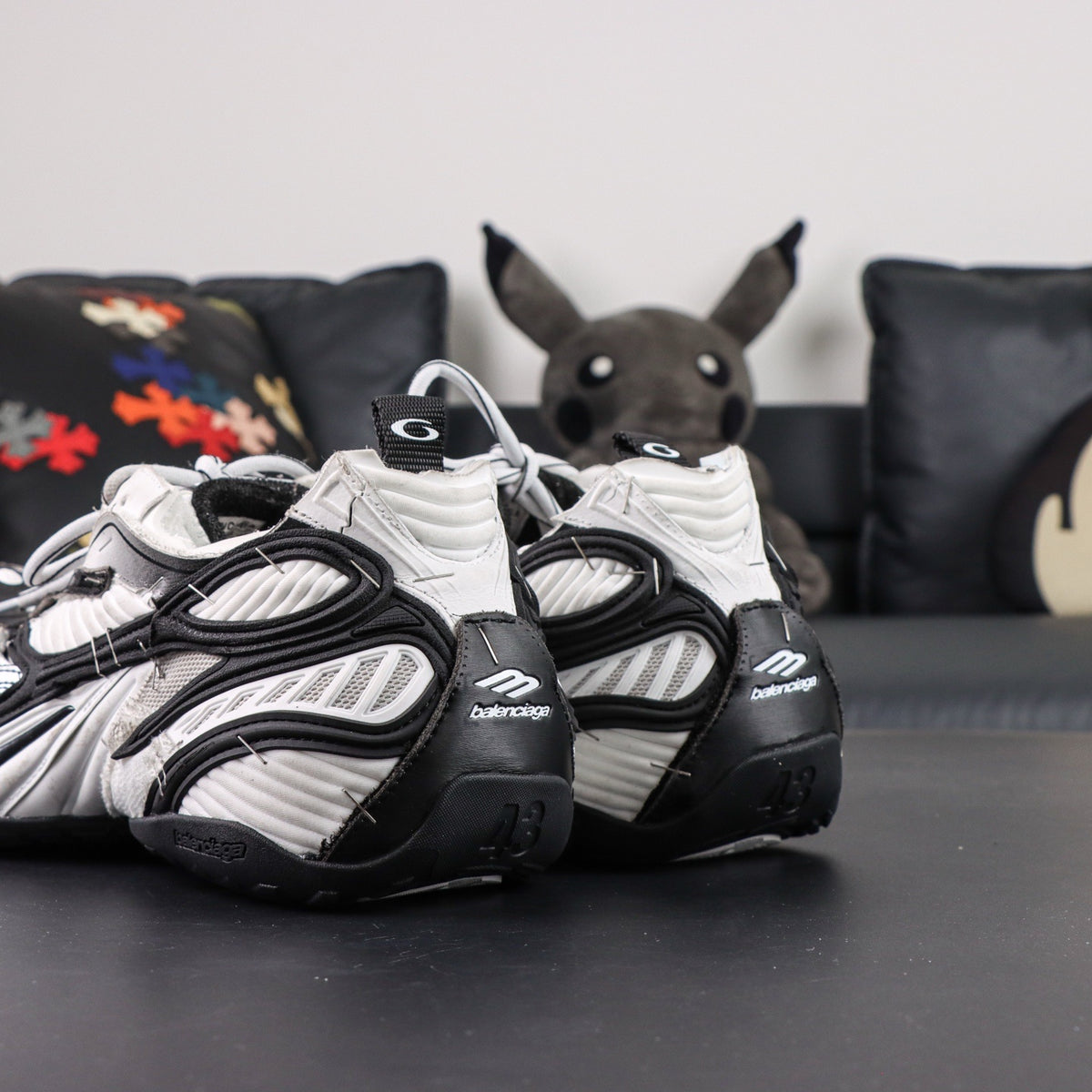 Sneakers Soleless 23 'Blanc Noir'