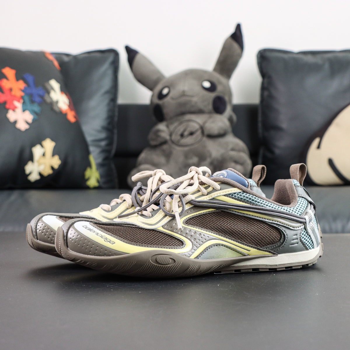 Sneakers Radar 25 'Kaki Beige'