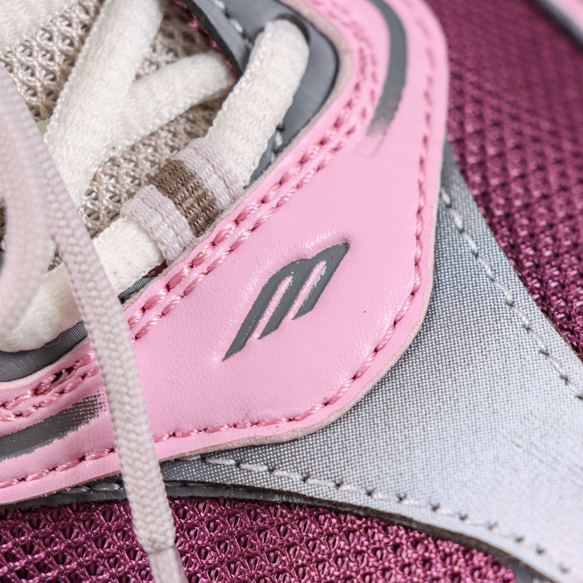Sneakers Radar 25 'Rose Violet'