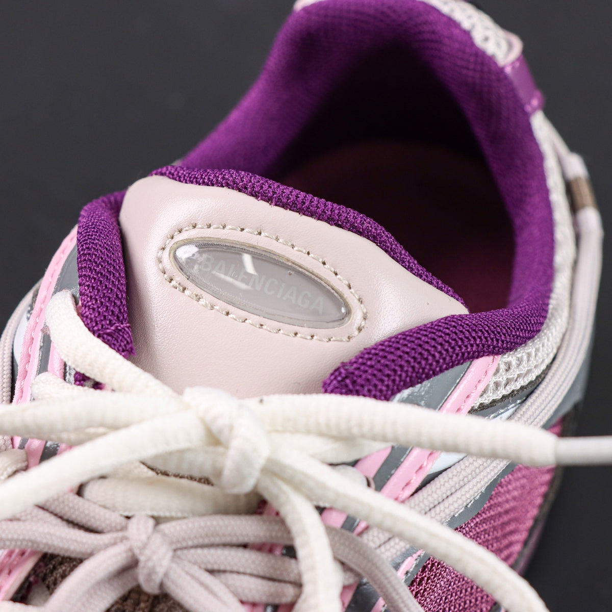 Sneakers Radar 25 'Rose Violet'