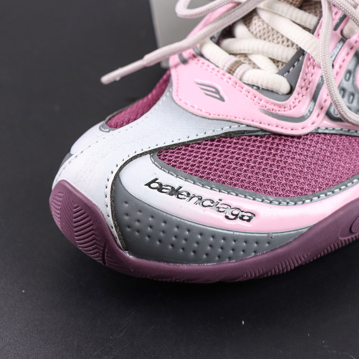 Sneakers Radar 25 'Rose Violet'