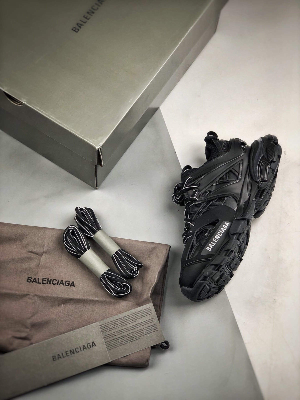 Sneakers Track 1.0 'Noir'