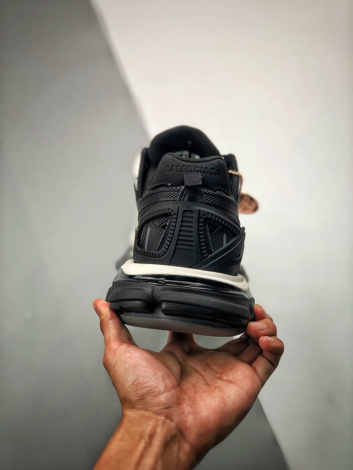 Sneakers Track 2.0 'Blanc Noir'