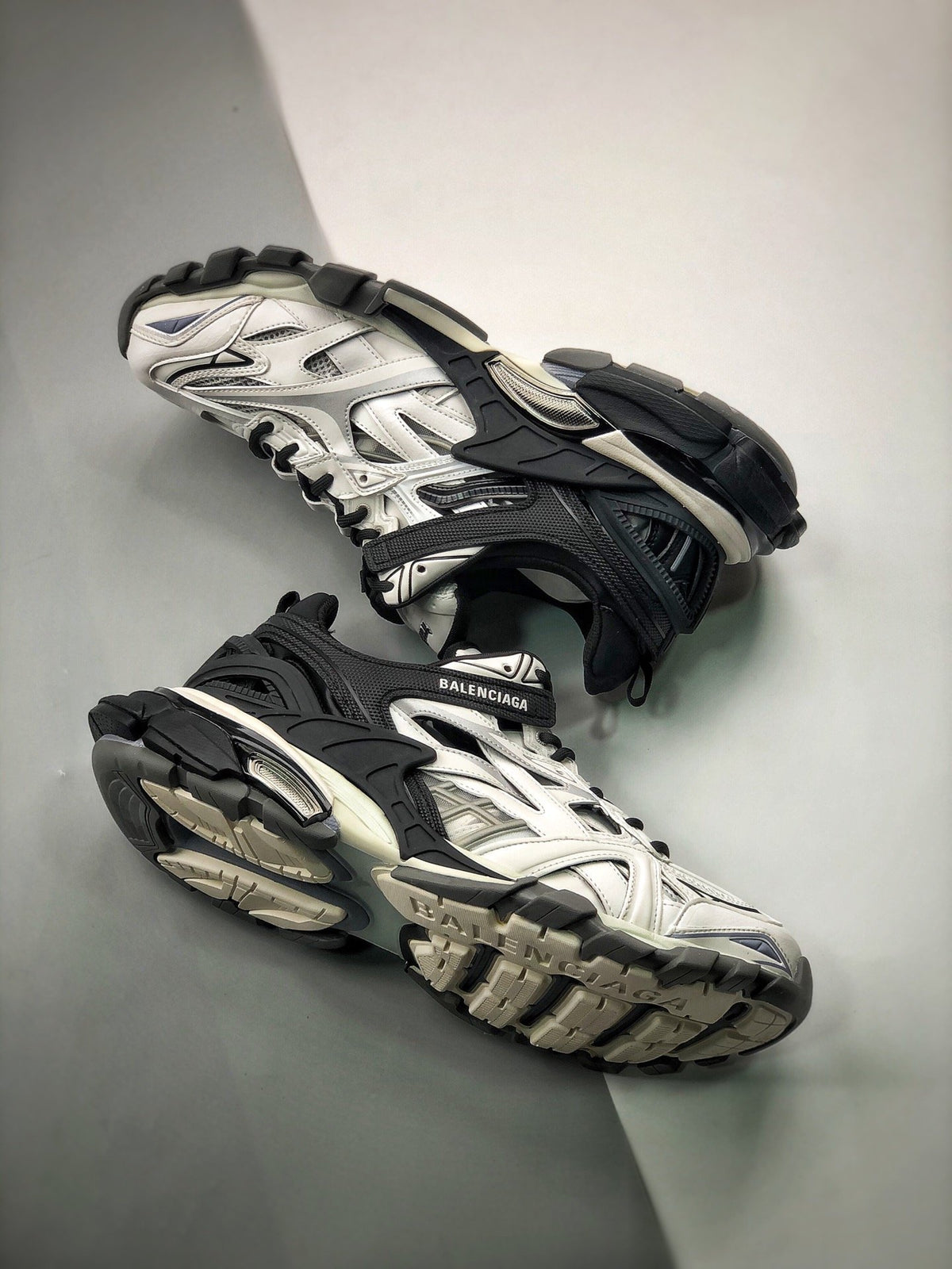 Sneakers Track 2.0 'Blanc Noir'