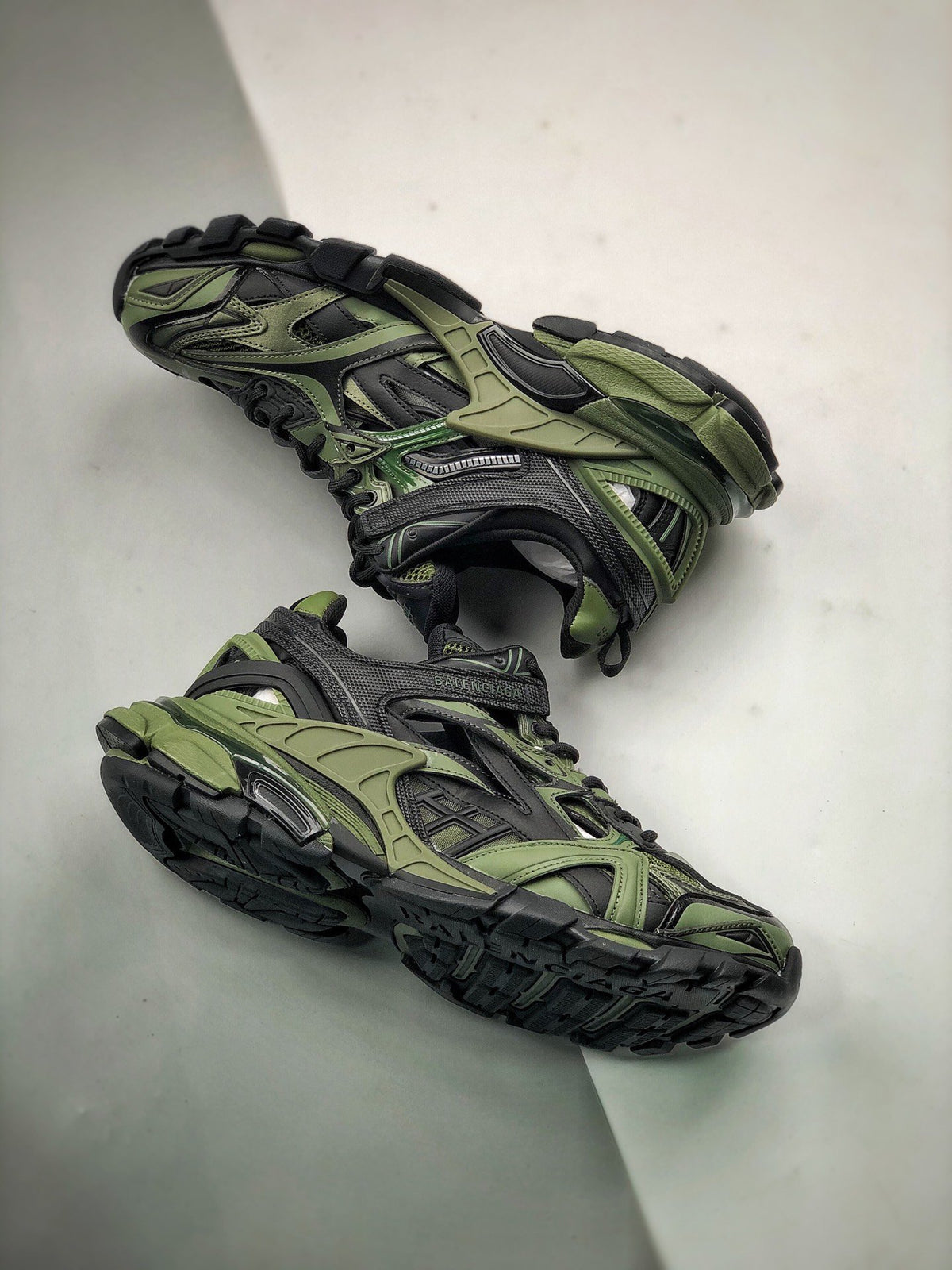 Sneakers Track 2.0 'Vert Kaki Noir'