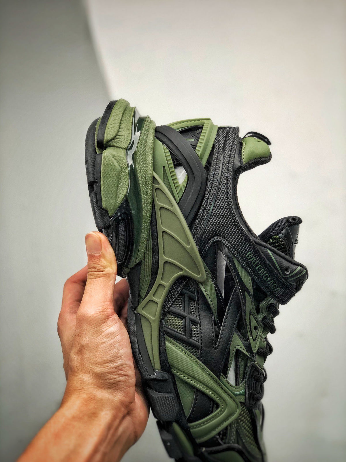 Sneakers Track 2.0 'Vert Kaki Noir'