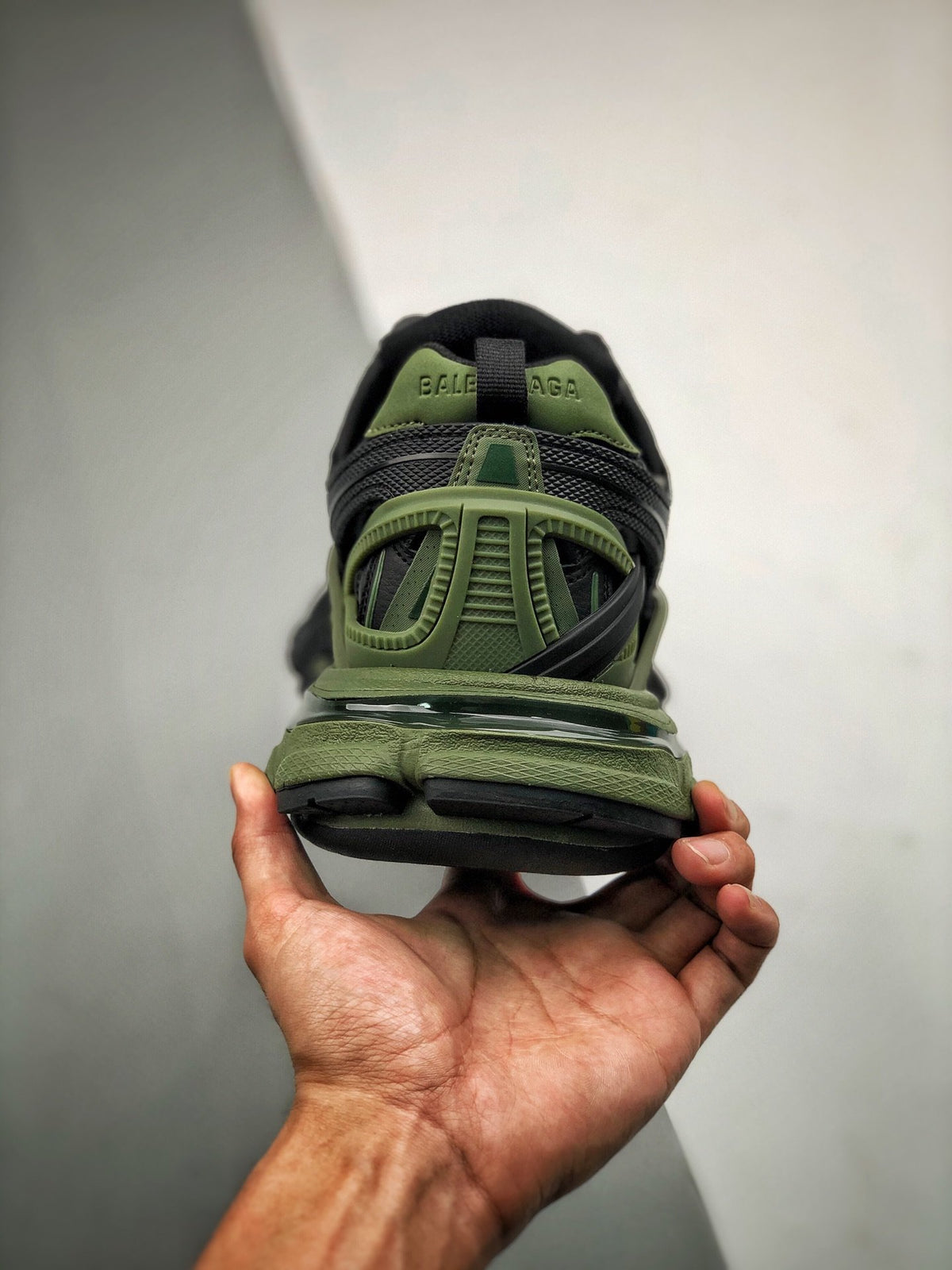 Sneakers Track 2.0 'Vert Kaki Noir'