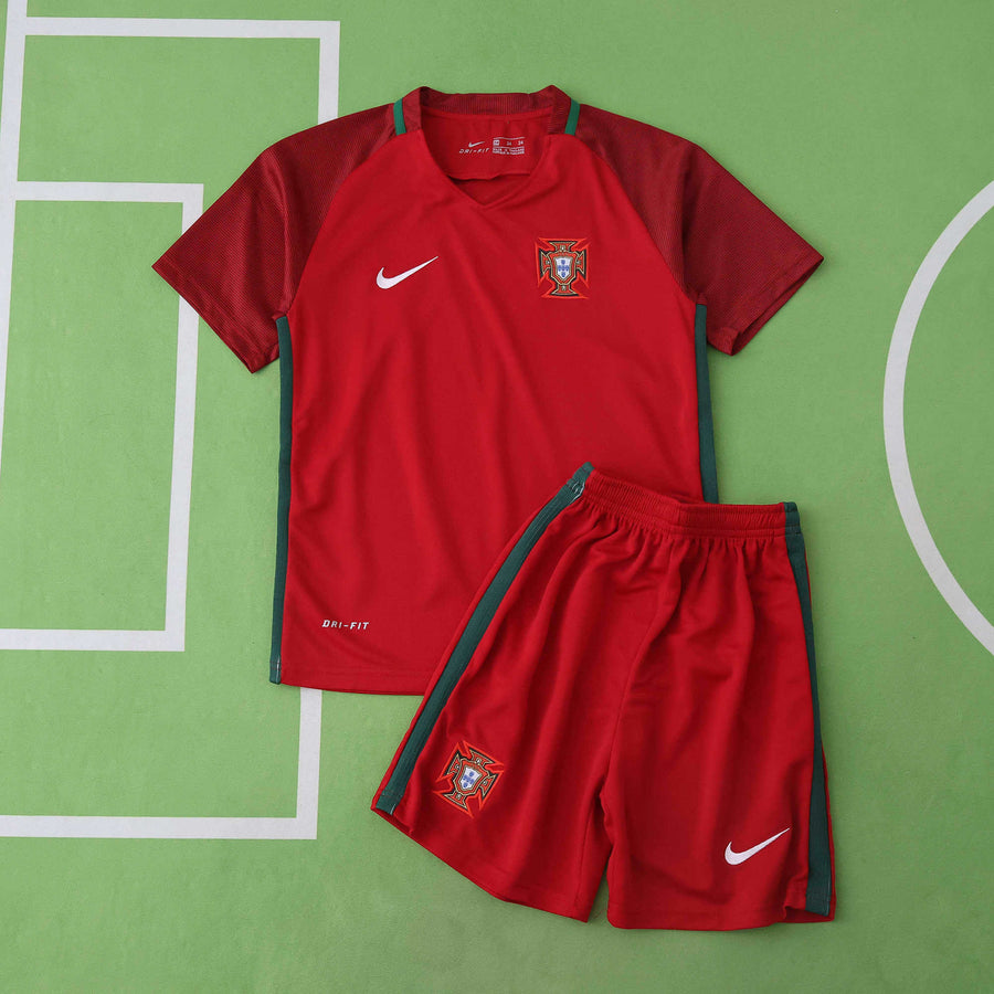 Ensemble Enfant Portugal 2016 Domicile Rétro — vue 10