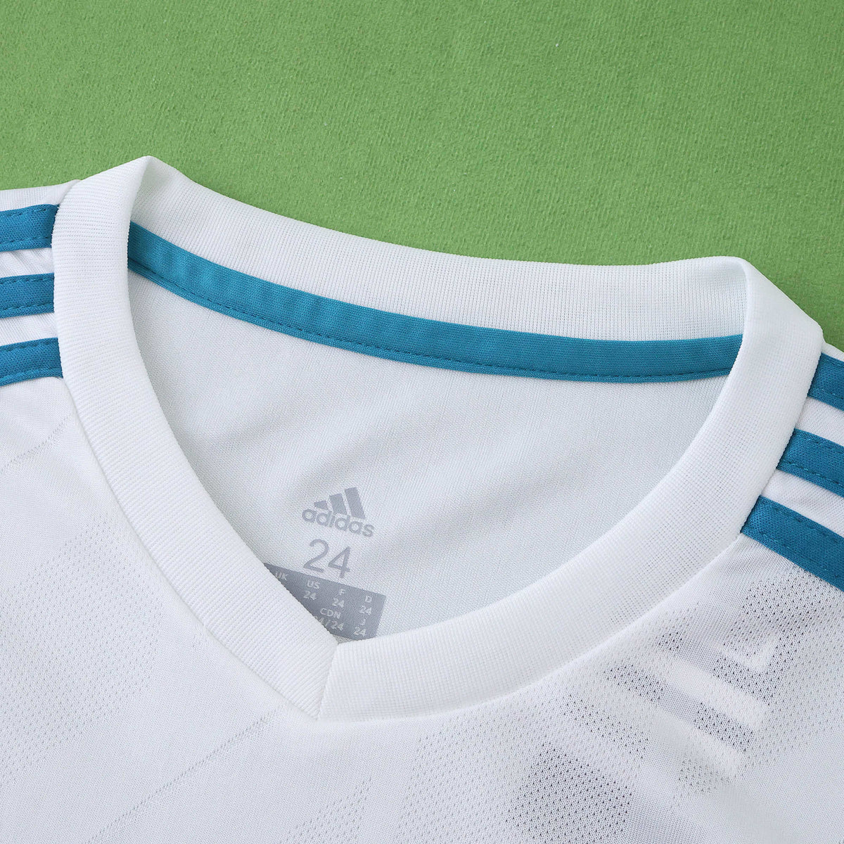 Ensemble Enfant Real Madrid 2017/18 Domicile Manches Longues Rétro — vue 2