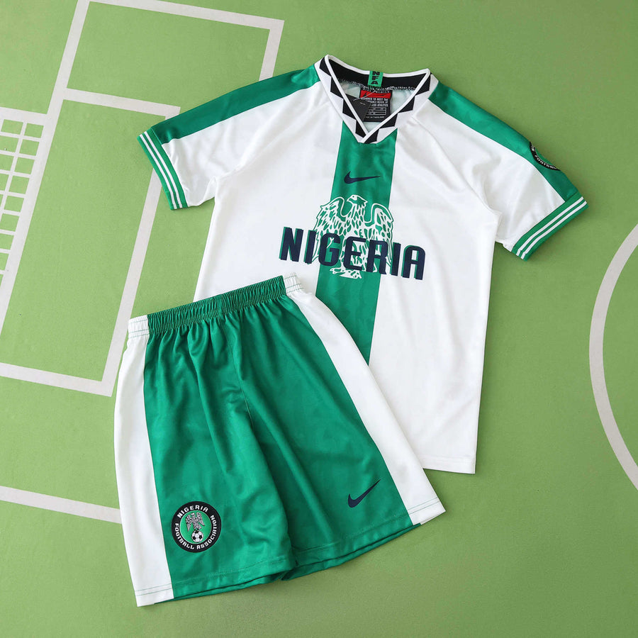 Ensemble Enfant Nigeria 1996 Extérieur Rétro — vue 2