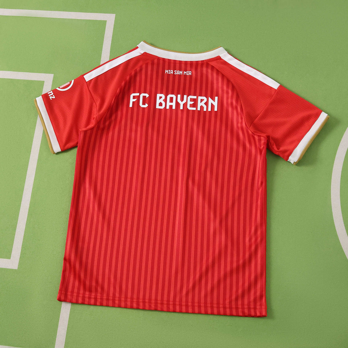 Ensemble Enfant Bayern Munich 2026/27 Domicile — vue 3