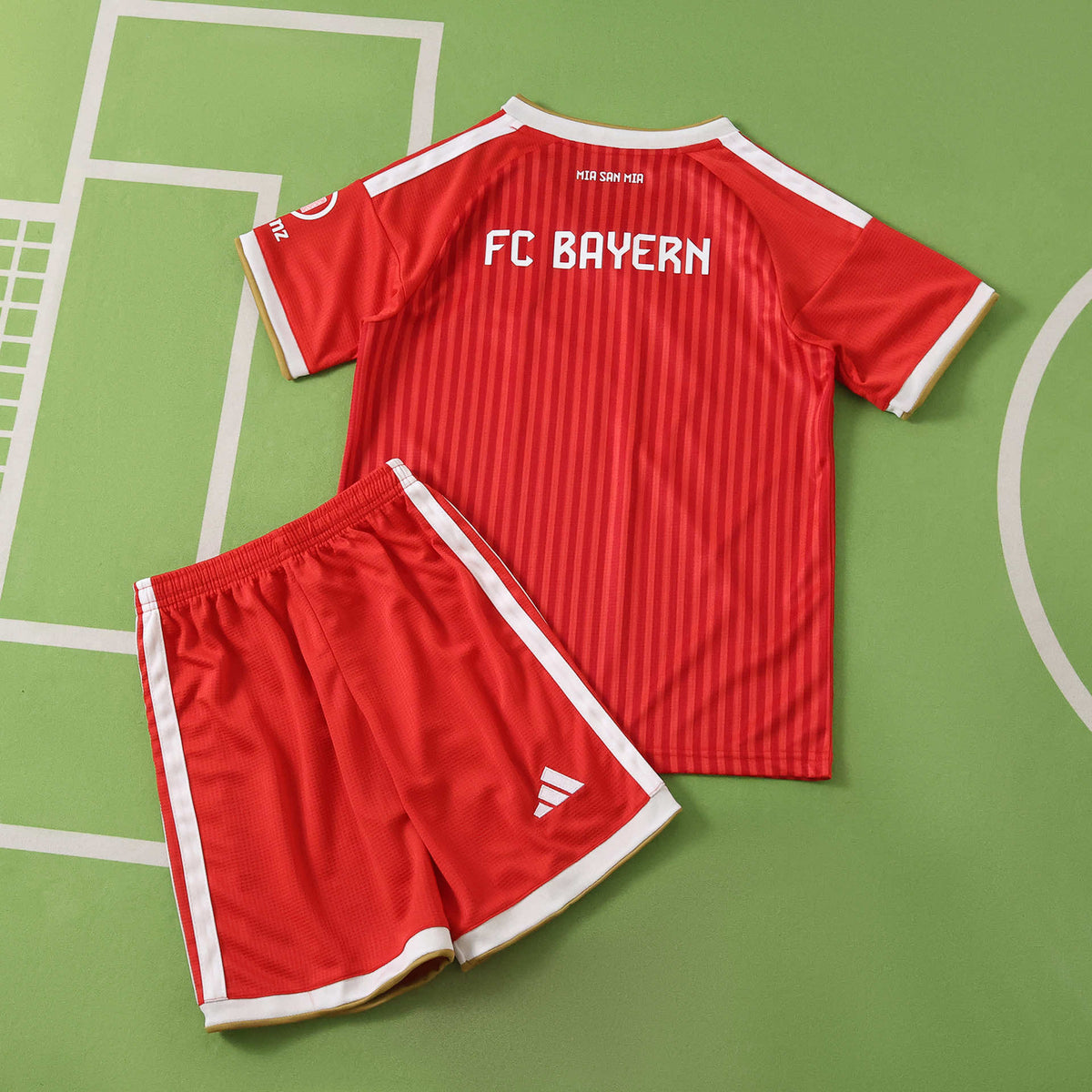 Ensemble Enfant Bayern Munich 2026/27 Domicile — vue 4