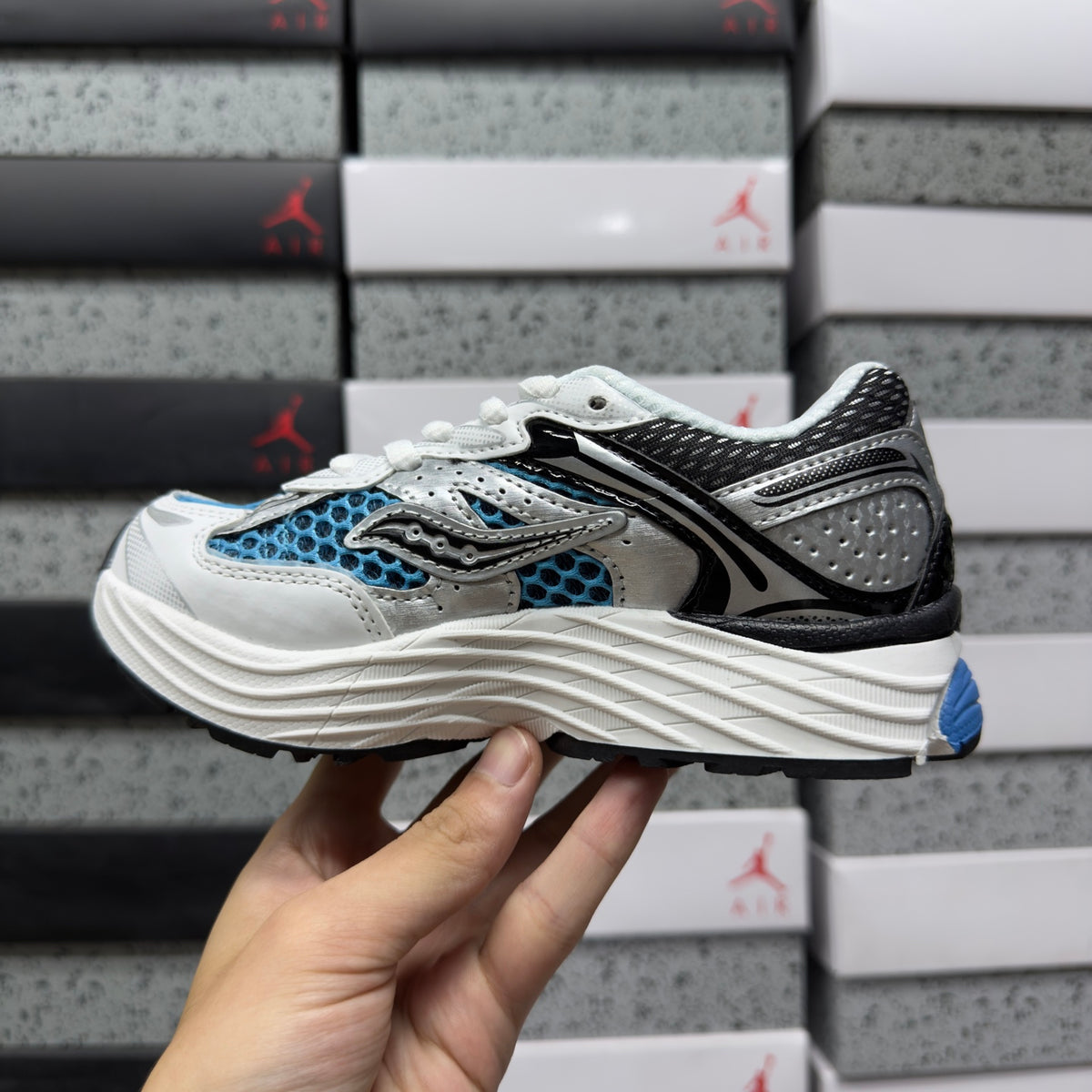 Saucony ProGrid Omni 9 Enfant 'Argent Bleu'