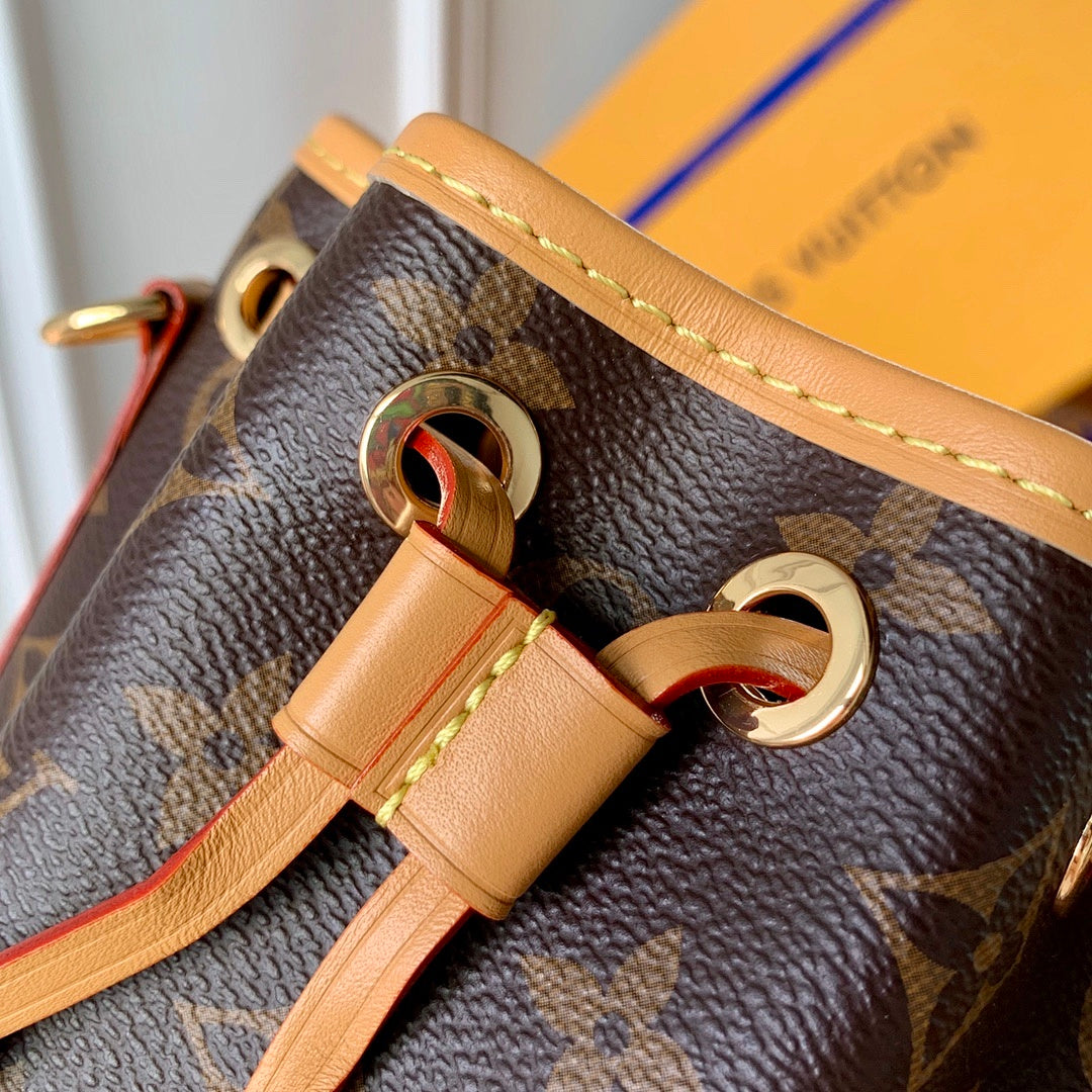 Sac à main Seau – Réf. M81266