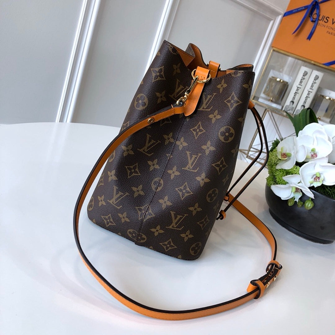 Sac à main Seau – Réf. M43430