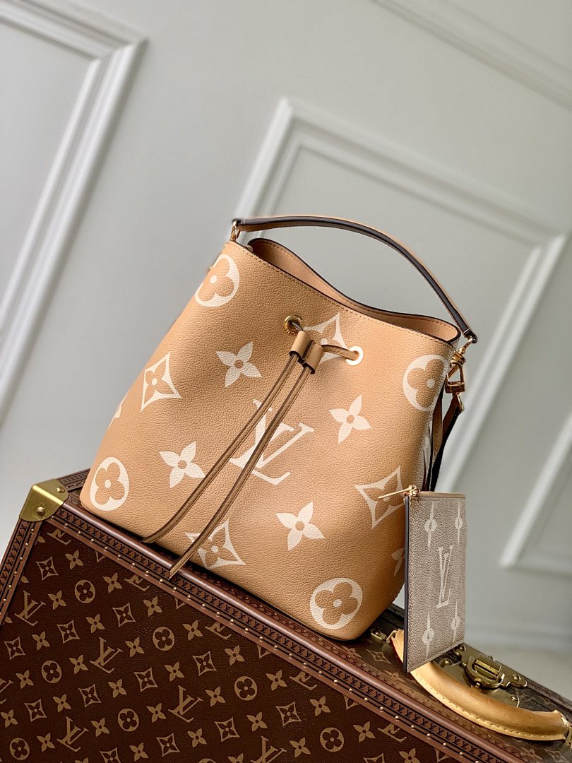 Sac à main Seau – Réf. M45256