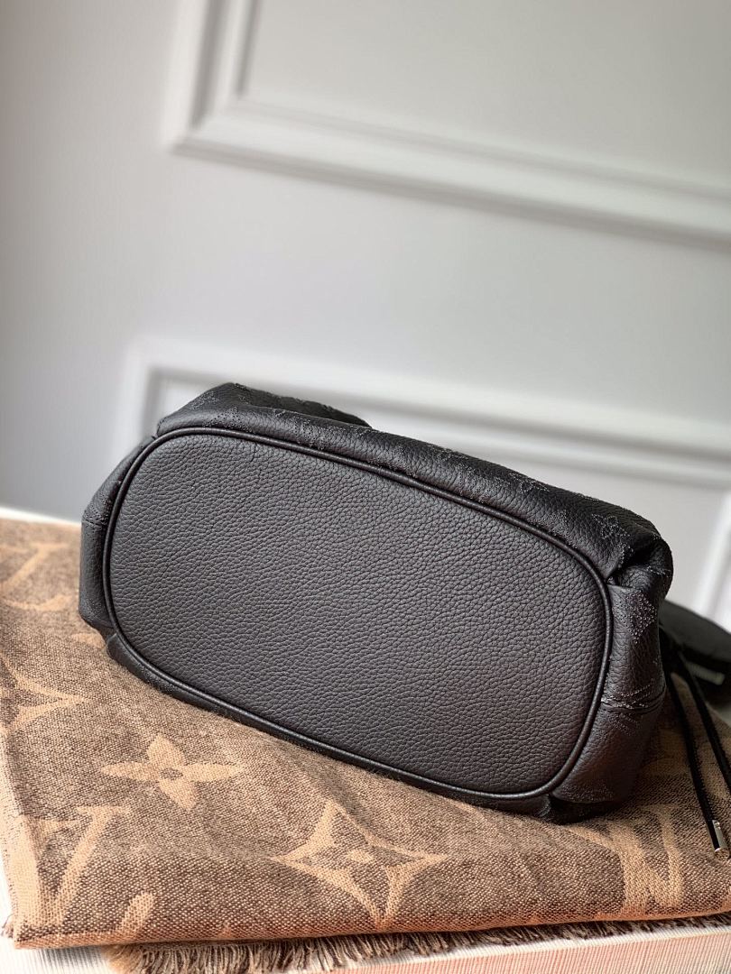 Sac à main Seau – Réf. M55798