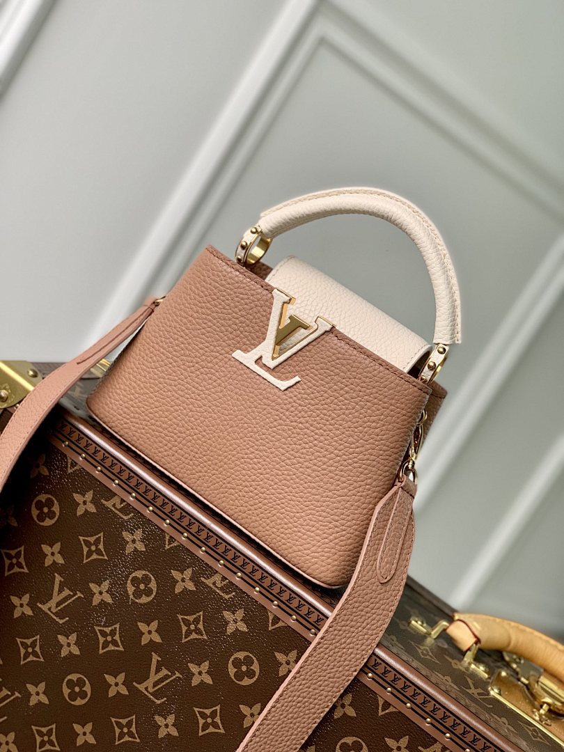 Sac à main Capucines – Réf. M21045