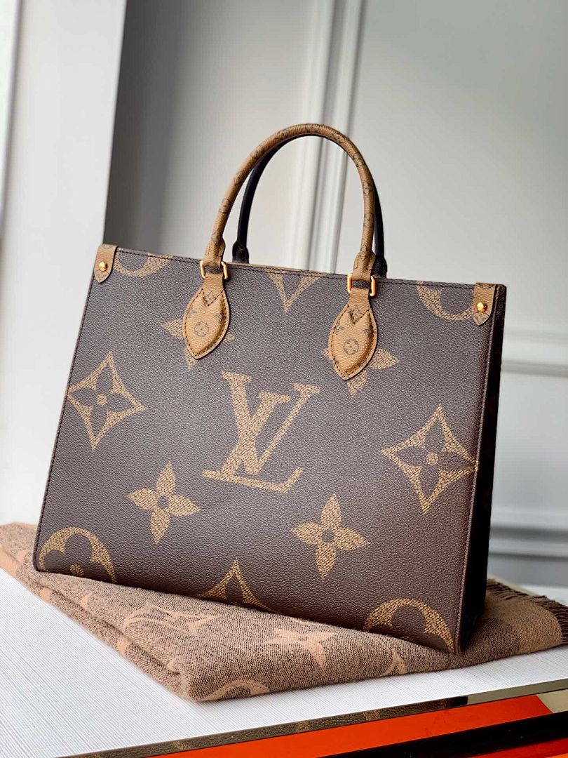 Sac à main OnTheGo – Réf. M45039