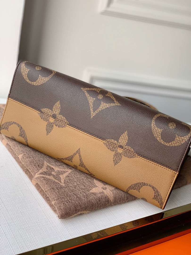 Sac à main OnTheGo – Réf. M45039