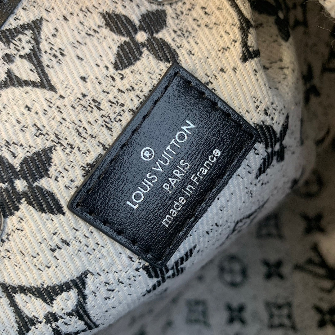 Sac à main OnTheGo – Réf. M46448