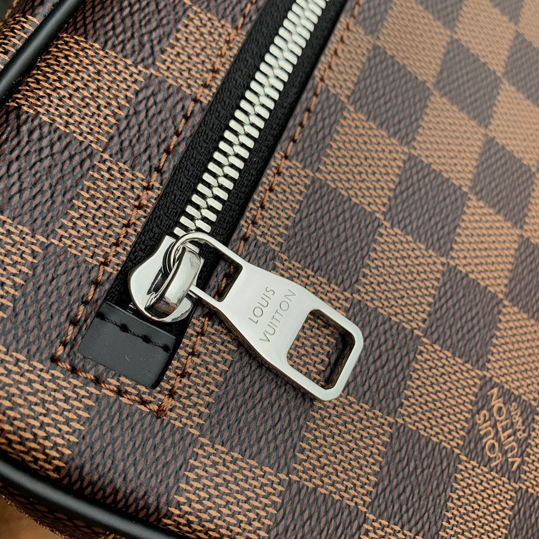 Pochette – Réf. M41663 · Damier Ébène