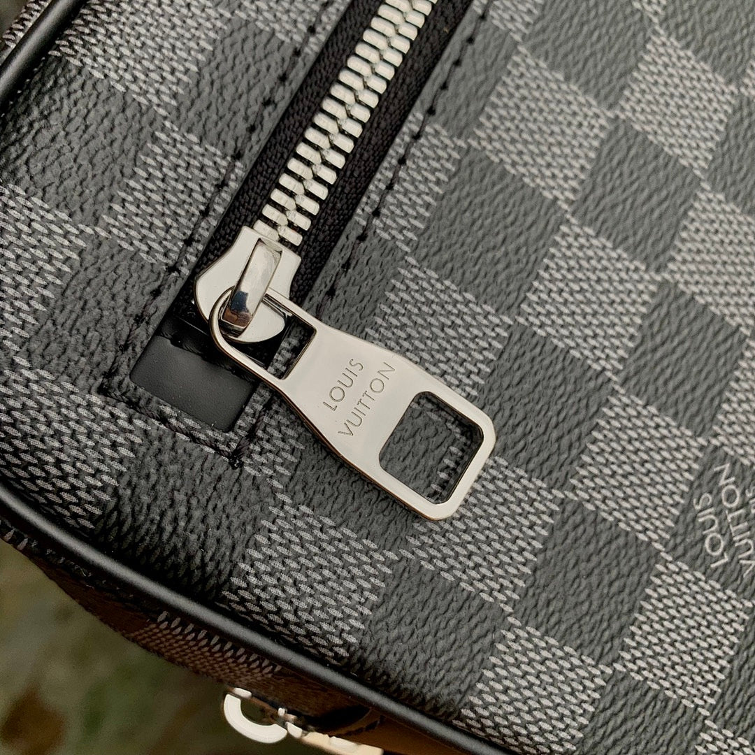 Pochette – Réf. M41664 · Damier Graphite
