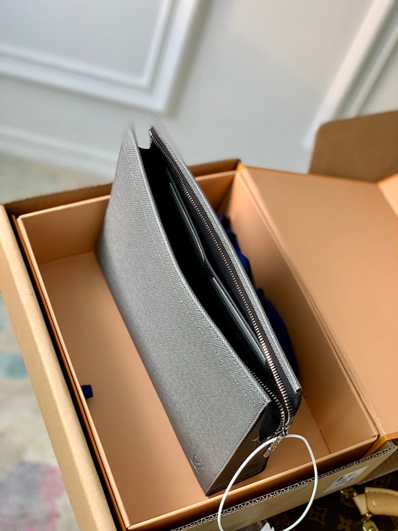 Pochette – Réf. M81556 · Coloris 1