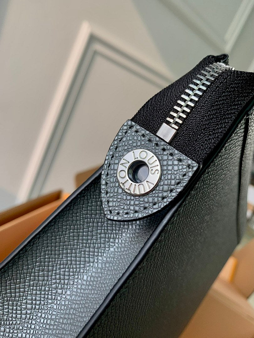 Pochette – Réf. M81556 · Coloris 1