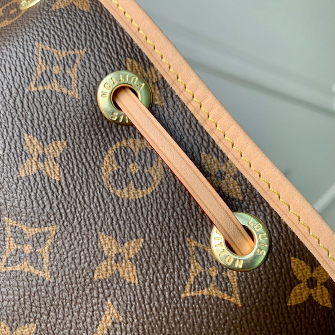 Sac à main Seau – Réf. M40817