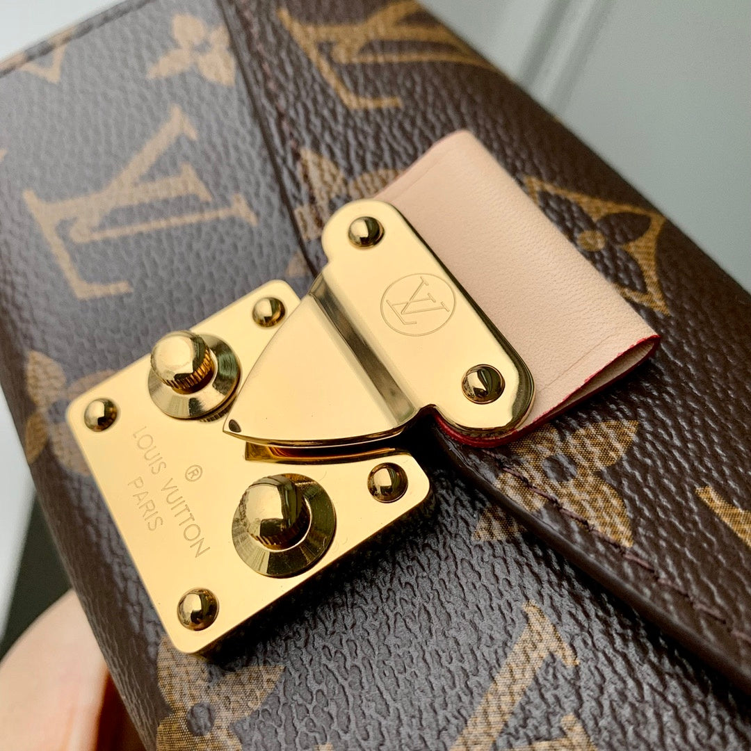 Pochette – Réf. M00991 · Monogram