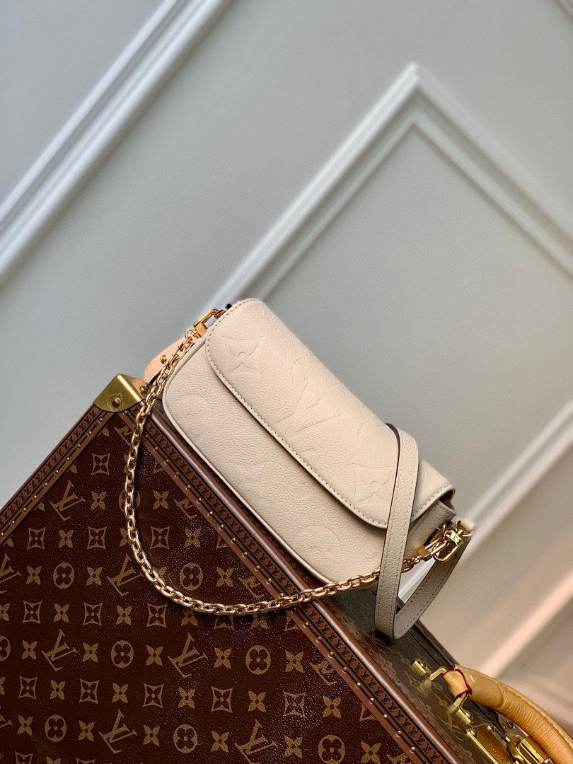 Sac à main – Réf. M82210 · Coloris 2