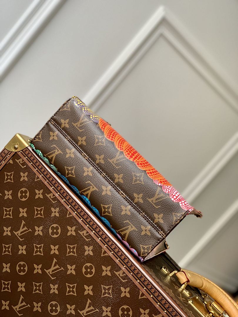 Sac à main OnTheGo – Réf. M46466 · Coloris 1