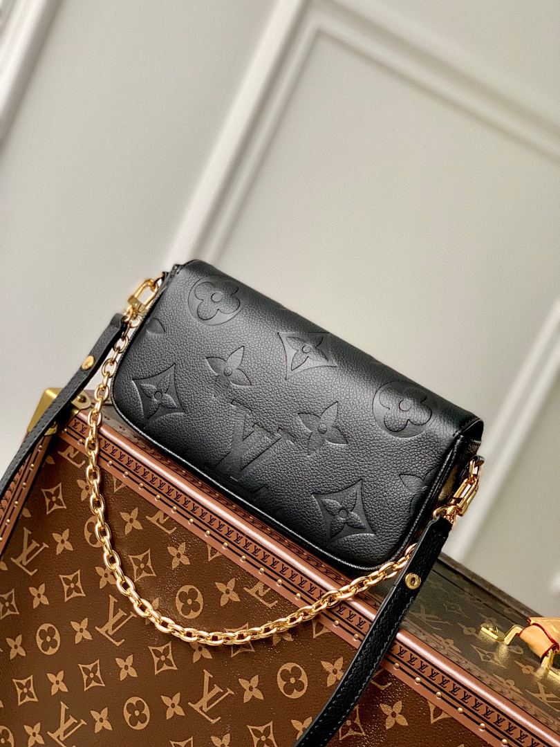 Sac à main – Réf. M82210 · Noir